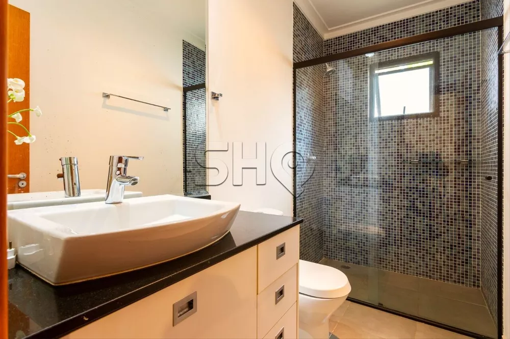 Sobrado, 4 quartos, 329 m² - Foto 2