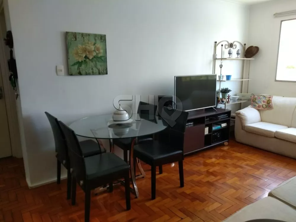 Apartamento à venda com 2 quartos, 71m² - Foto 2