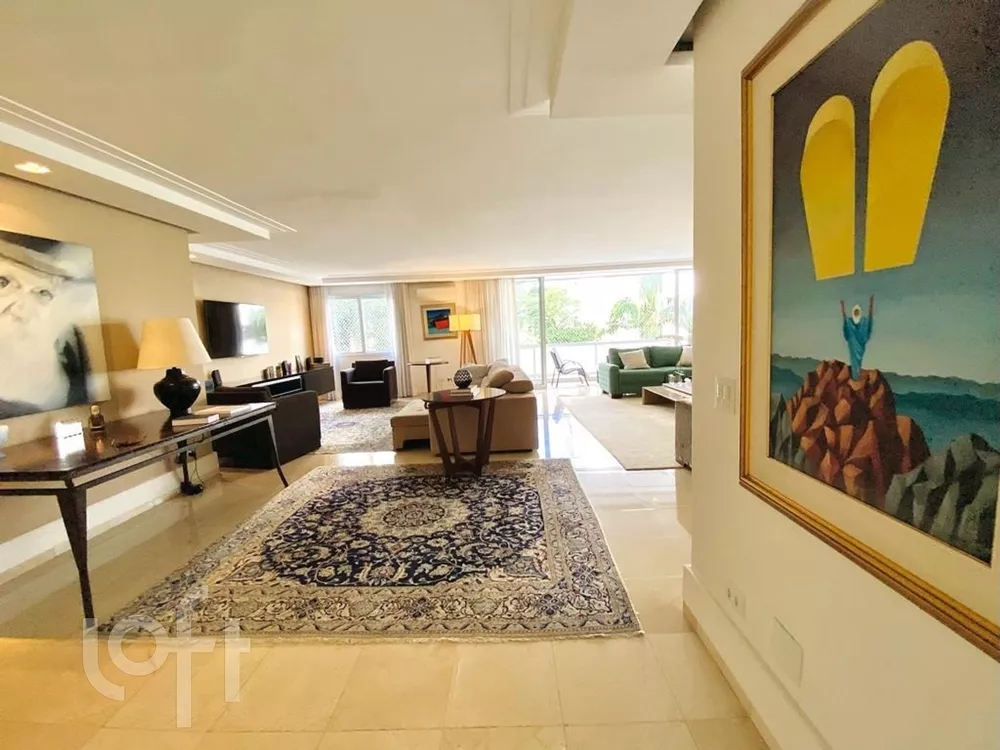 Apartamento à venda com 3 quartos, 256m² - Foto 4