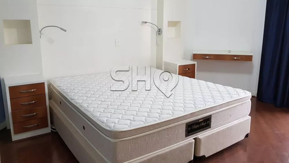 Apartamento para alugar com 3 quartos, 240m² - Foto 15