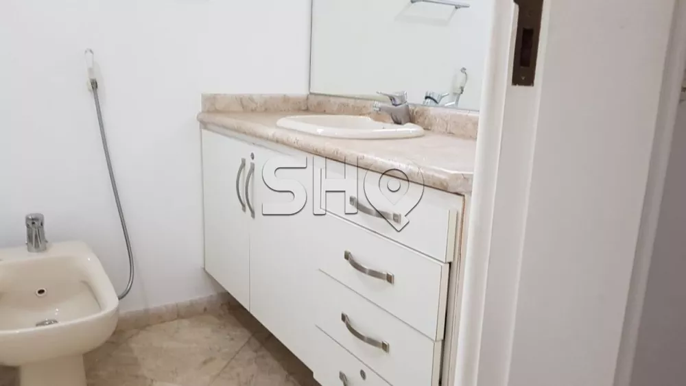 Apartamento para alugar com 3 quartos, 240m² - Foto 9