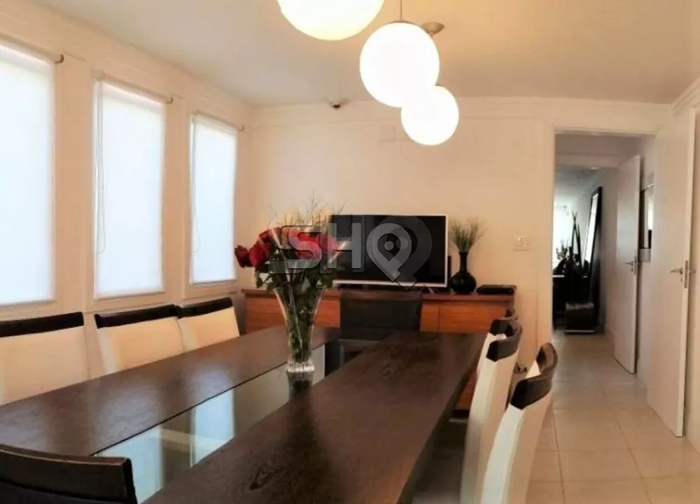 Sobrado, 3 quartos, 300 m² - Foto 1