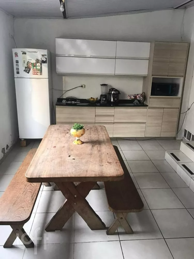 Casa à venda com 3 quartos, 170m² - Foto 3