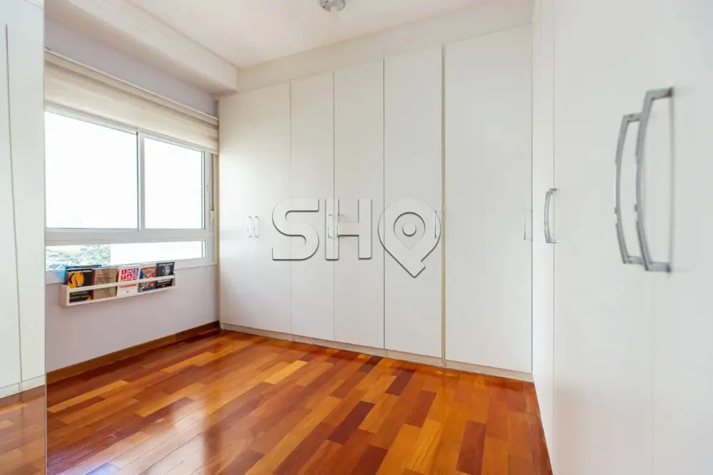 Apartamento, 3 quartos, 242 m² - Foto 1