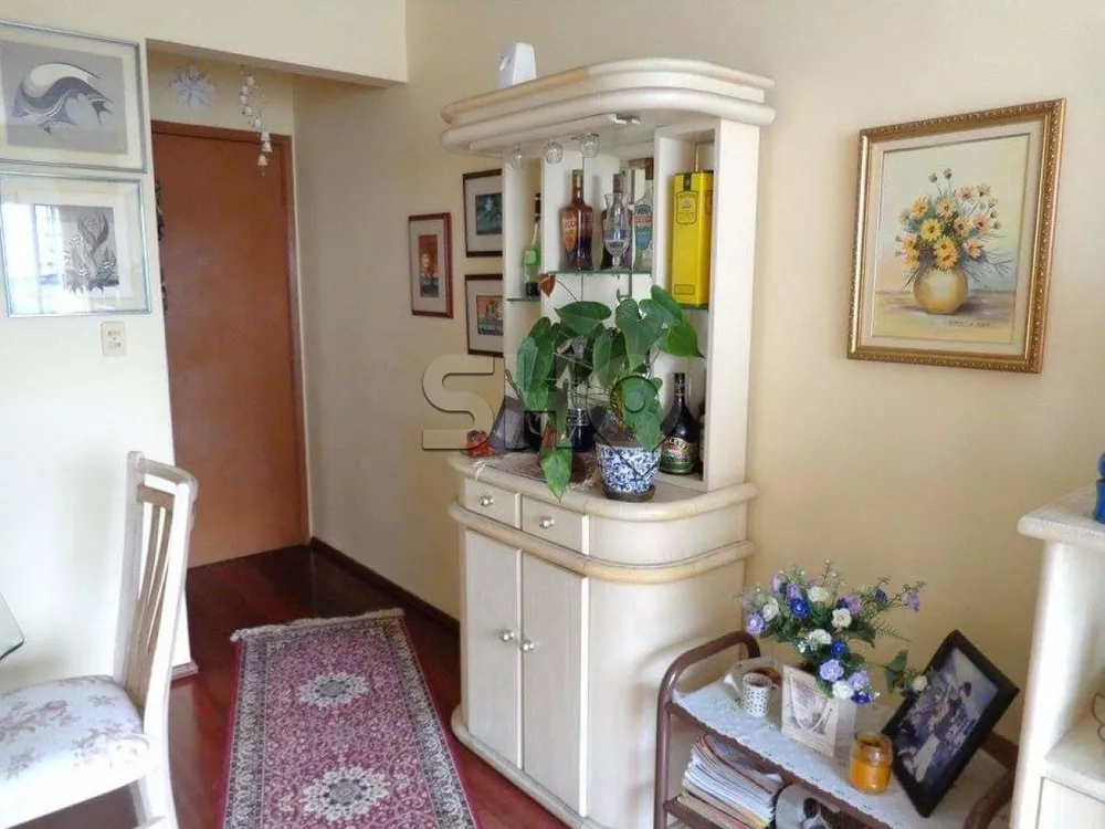 Apartamento à venda com 3 quartos, 90m² - Foto 2