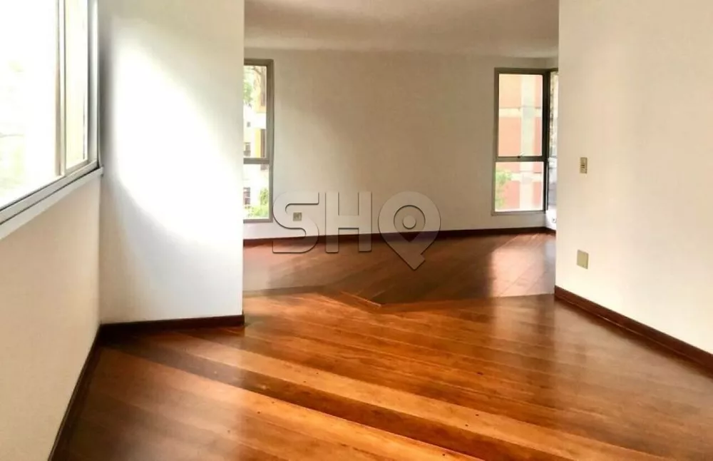 Apartamento para alugar com 2 quartos, 195m² - Foto 1