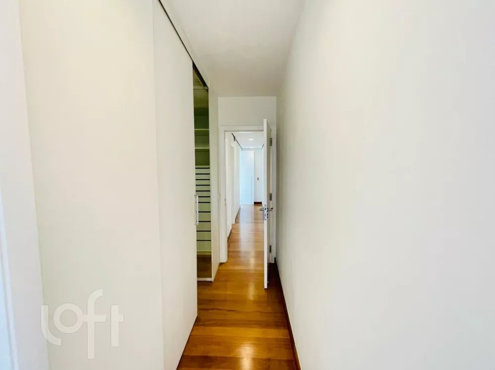 Apartamento à venda com 3 quartos, 215m² - Foto 6