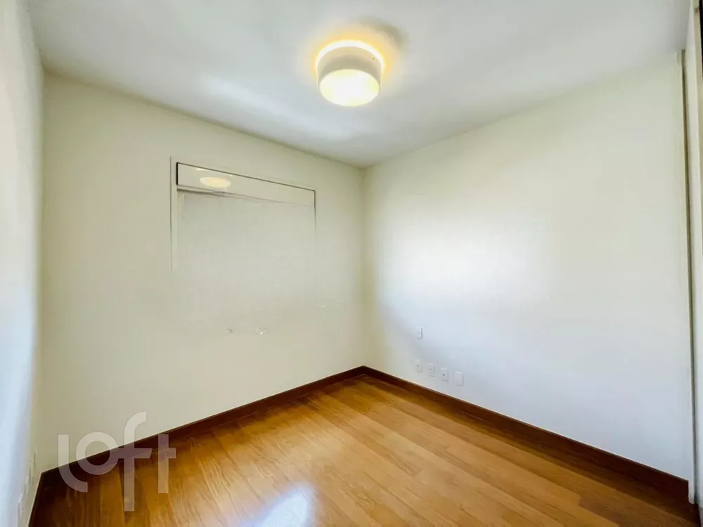 Apartamento à venda com 3 quartos, 215m² - Foto 7