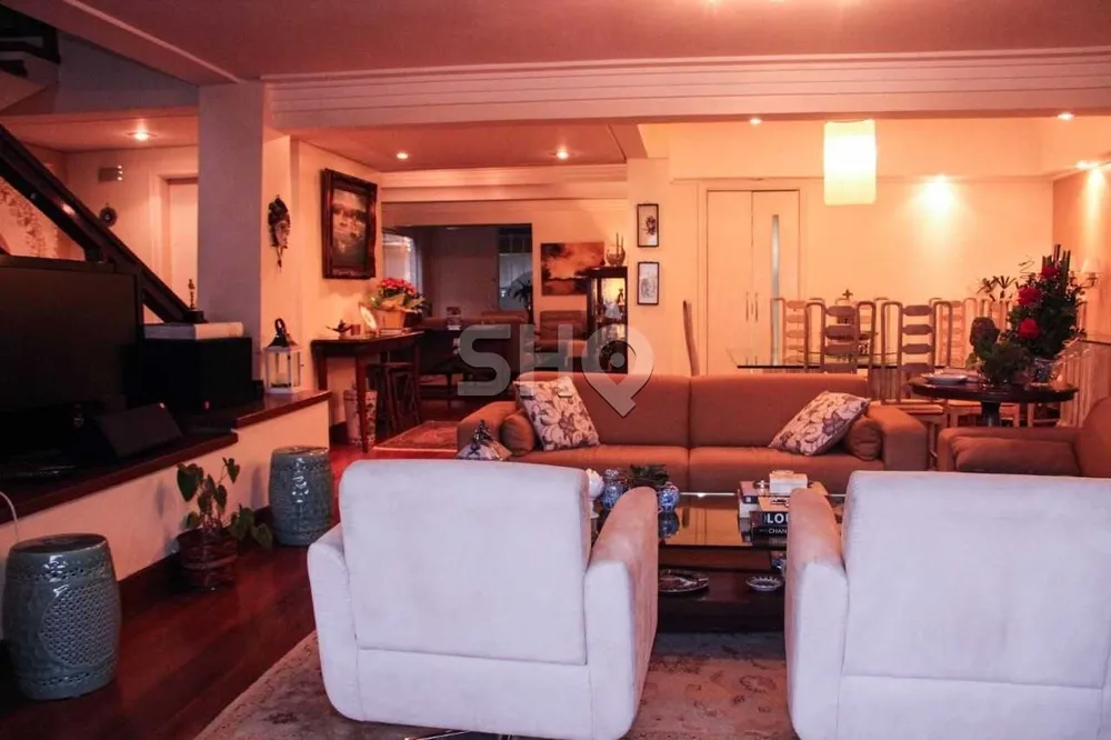 Sobrado, 4 quartos, 550 m² - Foto 1
