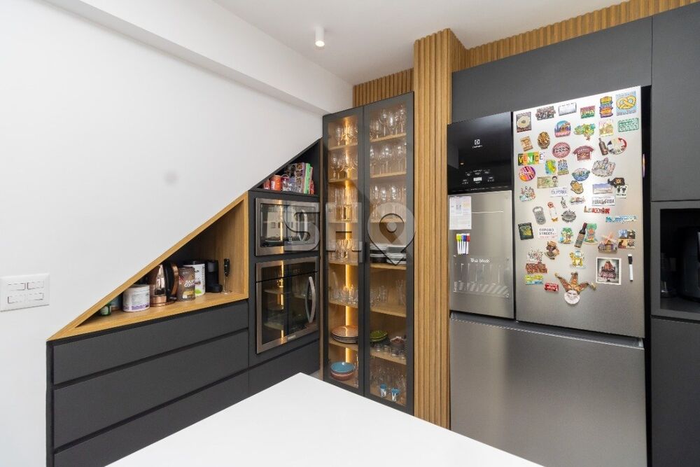 Cobertura à venda com 2 quartos, 250m² - Foto 3