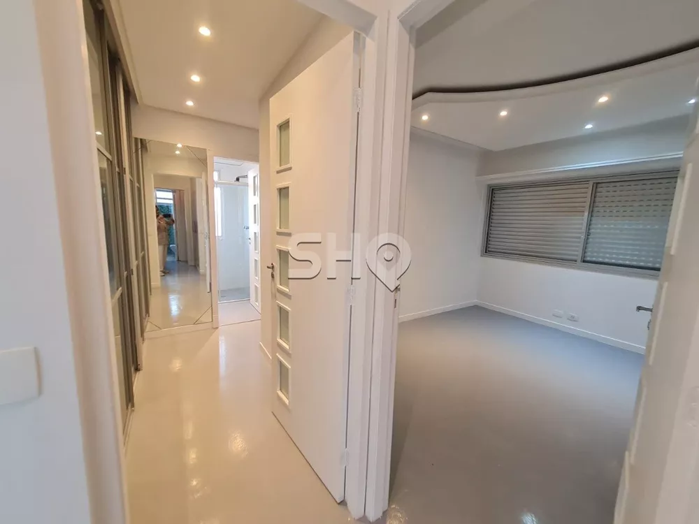 Apartamento à venda com 3 quartos, 239m² - Foto 6