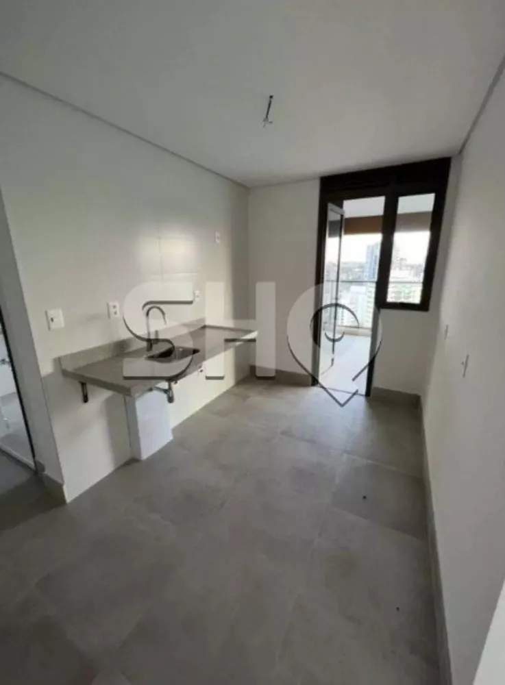 Apartamento à venda com 3 quartos, 143m² - Foto 3