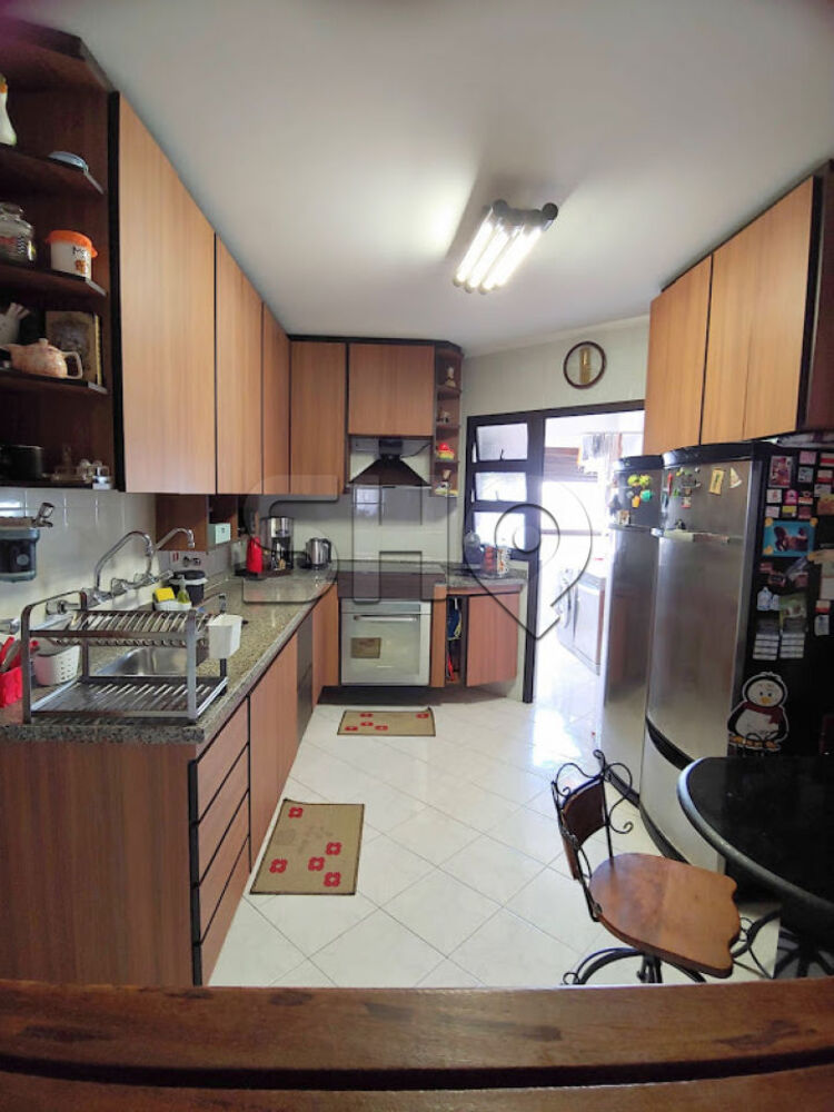 Apartamento à venda com 3 quartos, 135m² - Foto 18