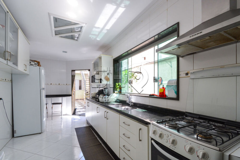 Sobrado, 6 quartos, 166 m² - Foto 3