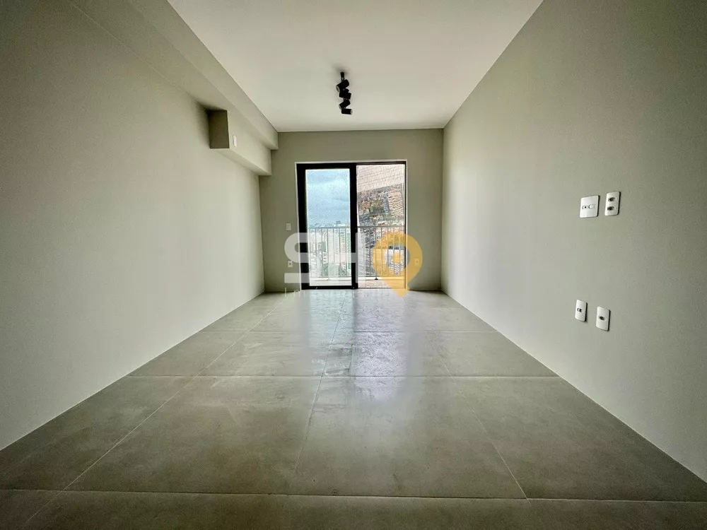 Apartamento à venda com 1 quarto, 28m² - Foto 2