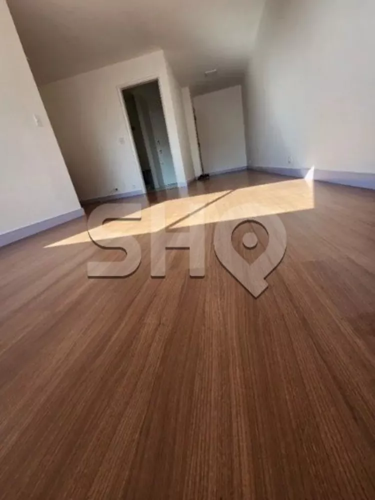 Apartamento à venda com 3 quartos, 80m² - Foto 2