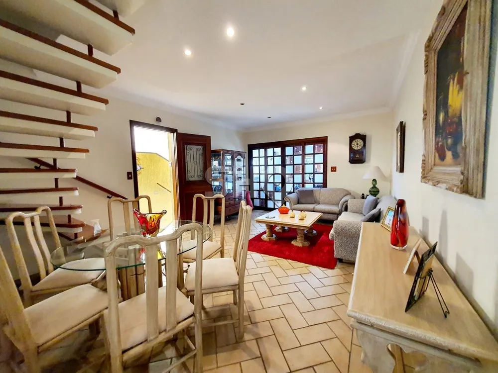 Sobrado, 3 quartos, 280 m² - Foto 1