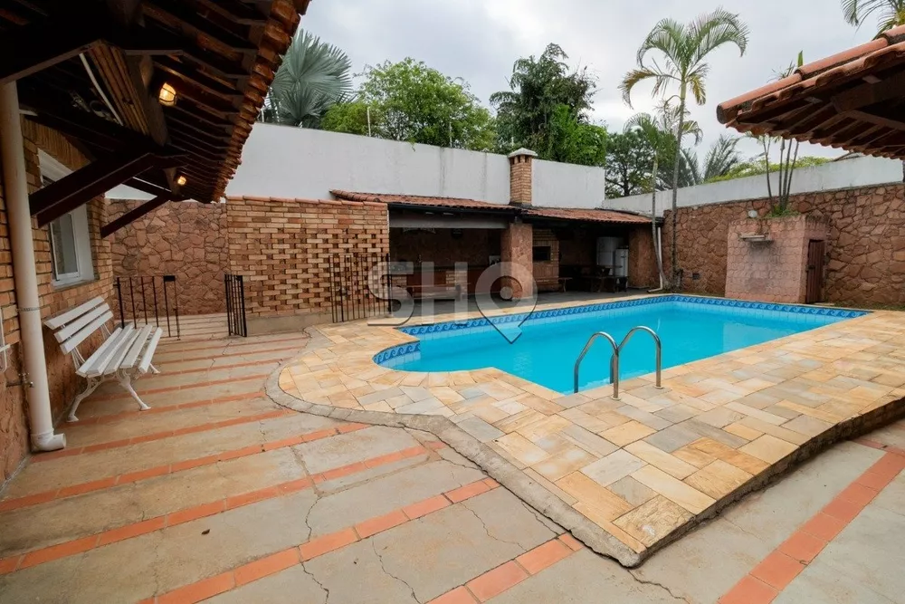 Casa à venda com 4 quartos, 500m² - Foto 1