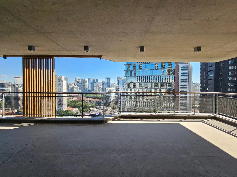 Apartamento, 3 quartos, 197 m² - Foto 1