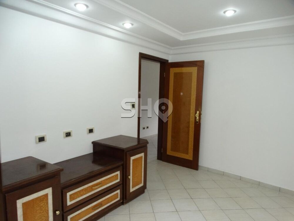 Sobrado para alugar com 3 quartos, 230m² - Foto 1