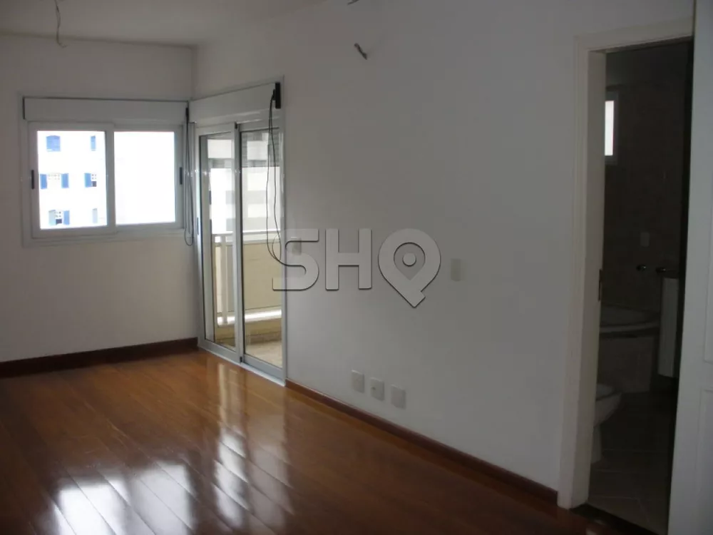 Apartamento para alugar com 4 quartos, 360m² - Foto 10