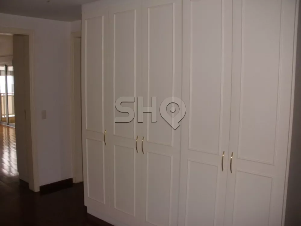 Apartamento para alugar com 4 quartos, 360m² - Foto 9