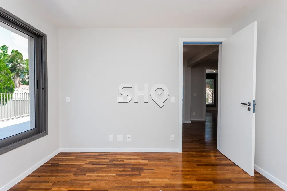 Sobrado, 4 quartos, 371 m² - Foto 1