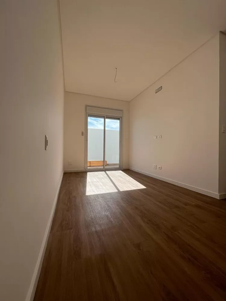 Casa de Condomínio à venda com 3 quartos, 263m² - Foto 3