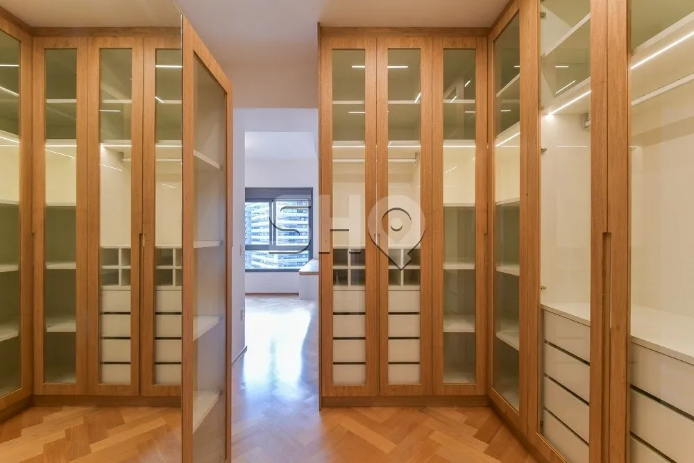 Apartamento, 3 quartos, 193 m² - Foto 2
