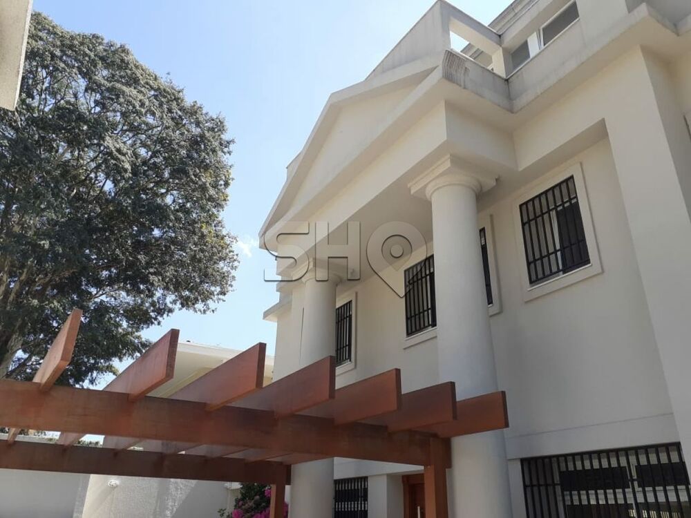Casa à venda com 6 quartos, 1350m² - Foto 13