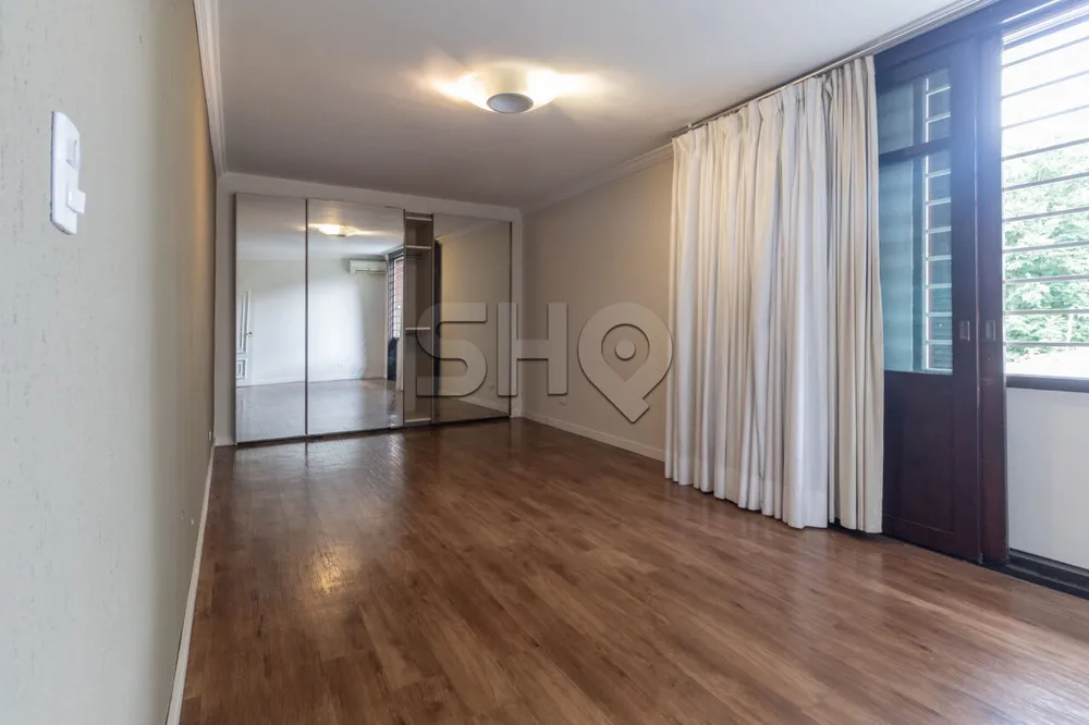Sobrado, 4 quartos, 550 m² - Foto 1