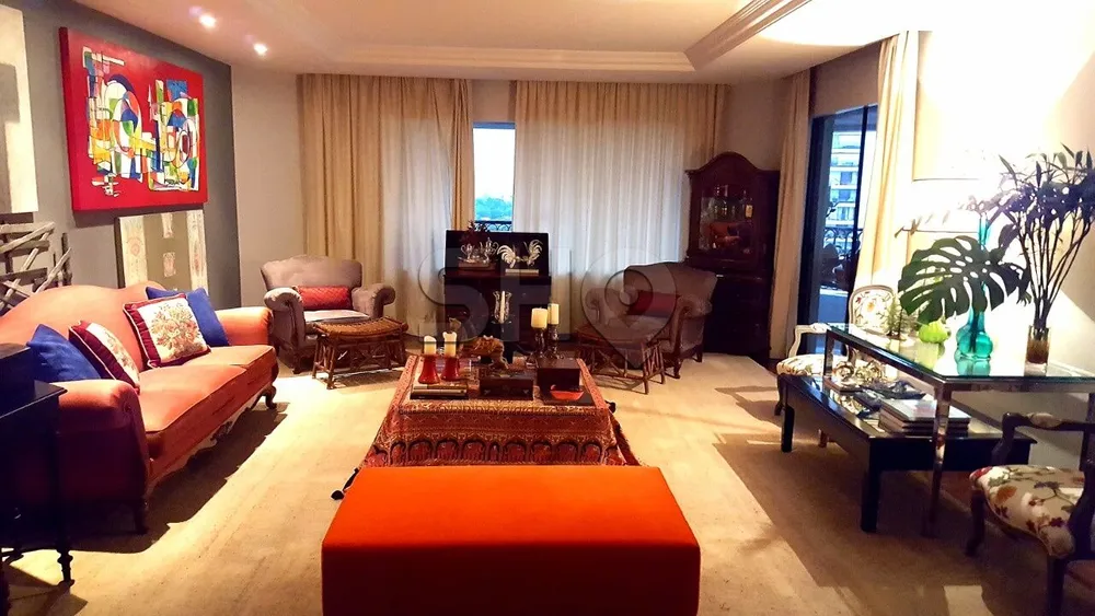 Apartamento, 3 quartos, 310 m² - Foto 1