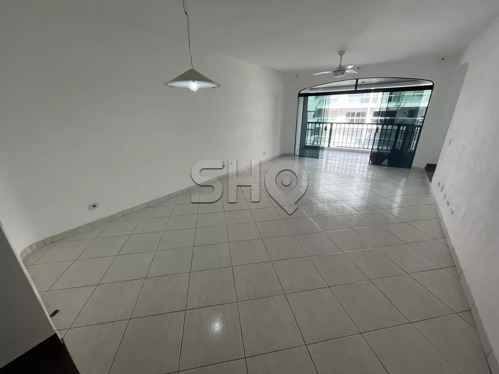 Apartamento à venda com 3 quartos, 160m² - Foto 2