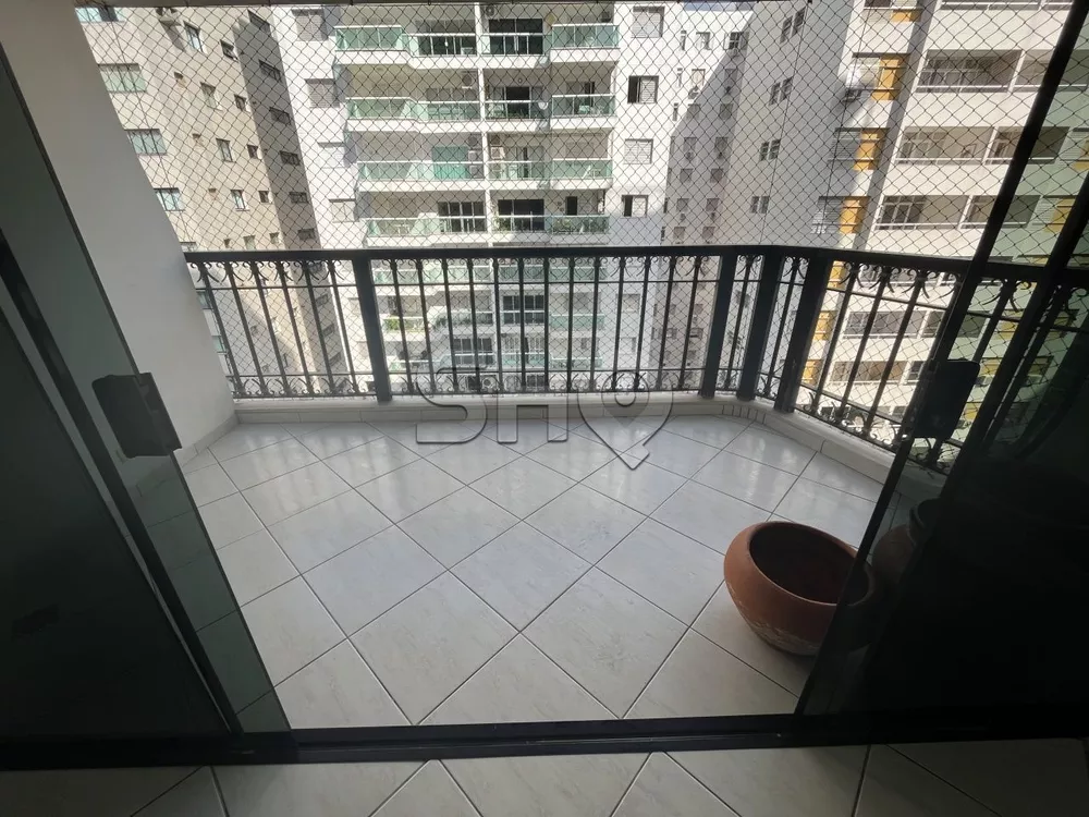 Apartamento à venda com 3 quartos, 160m² - Foto 4