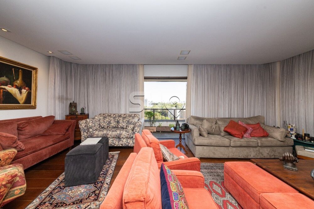 Apartamento à venda com 4 quartos, 215m² - Foto 1