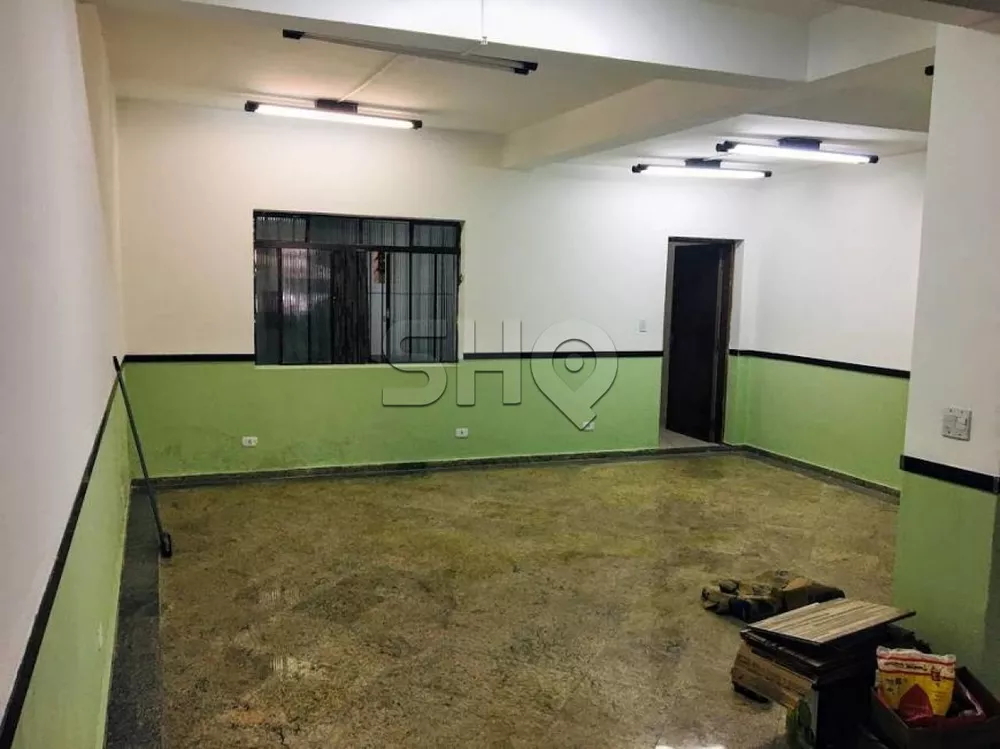 Casa Comercial à venda com 1 quarto, 233m² - Foto 2