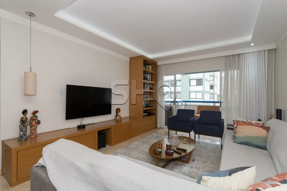 Apartamento à venda com 3 quartos, 130m² - Foto 3