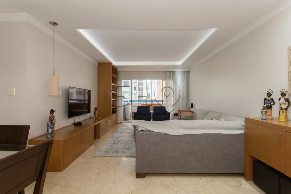 Apartamento à venda com 3 quartos, 130m² - Foto 4