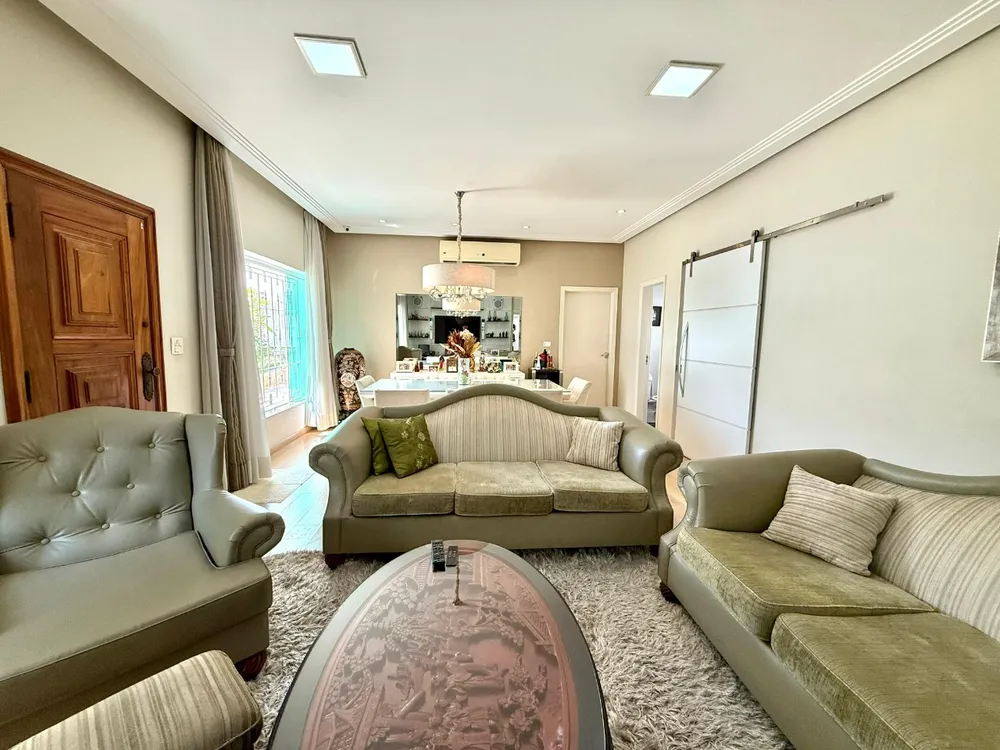 Casa, 3 quartos, 285 m² - Foto 3