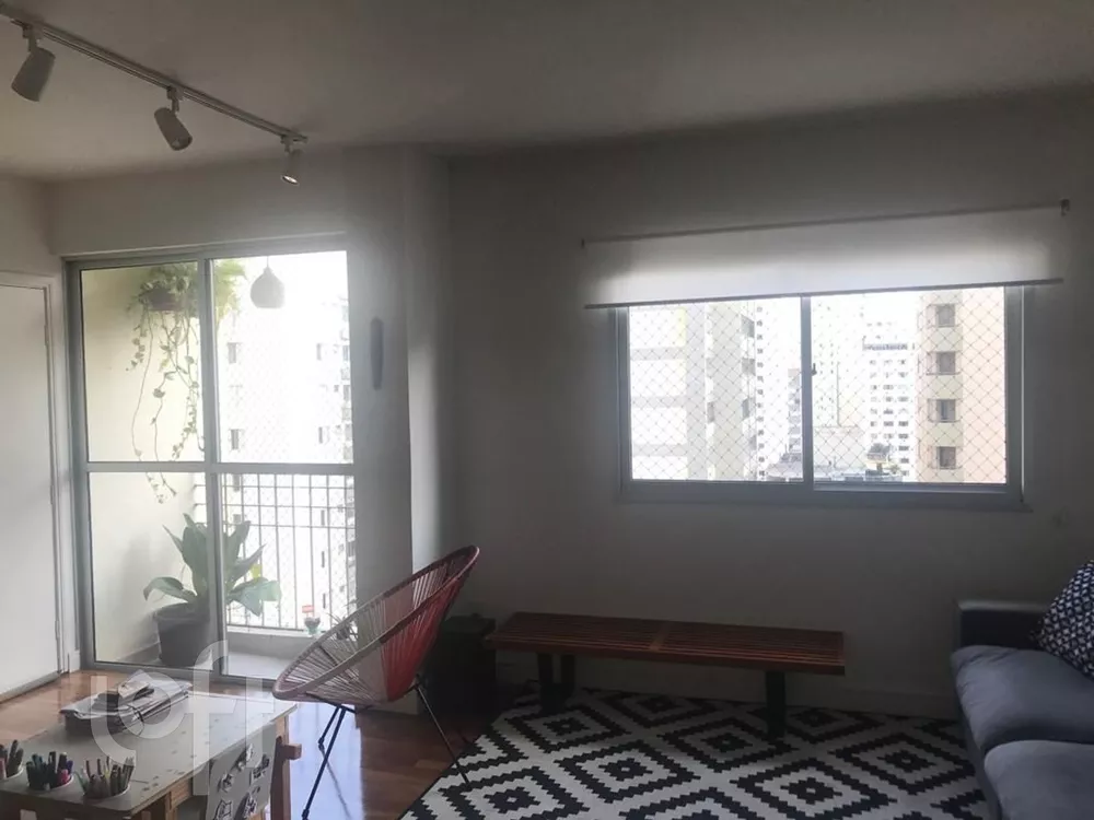 Apartamento à venda com 3 quartos, 115m² - Foto 3