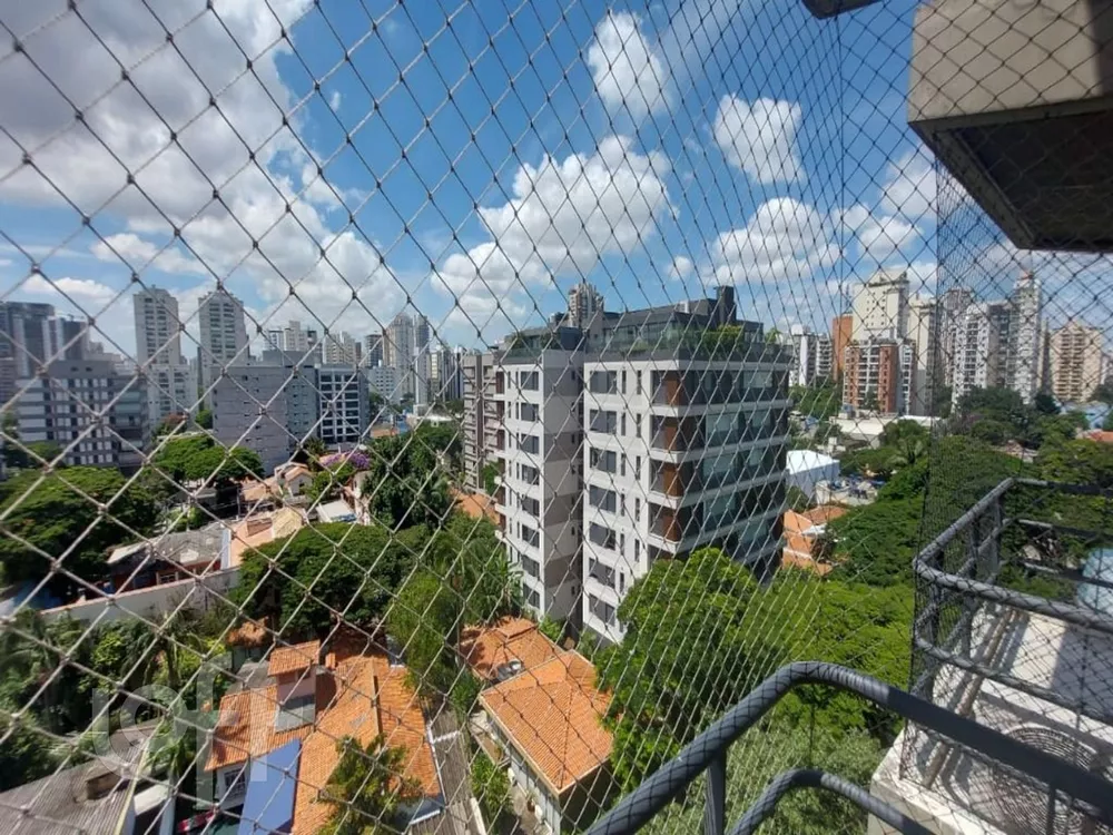 Apartamento à venda com 3 quartos, 140m² - Foto 8