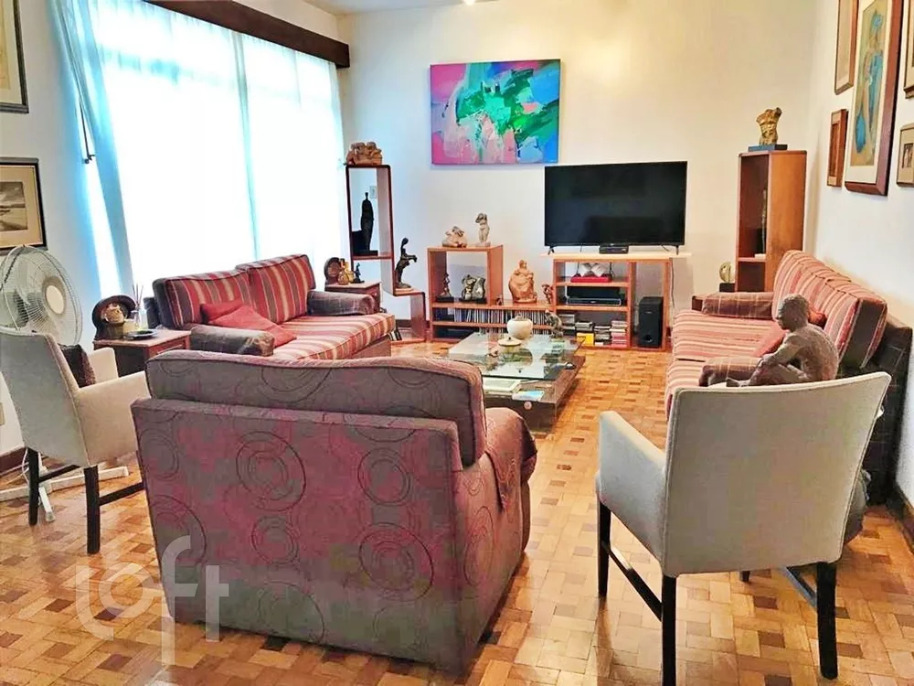 Casa à venda com 4 quartos, 400m² - Foto 1