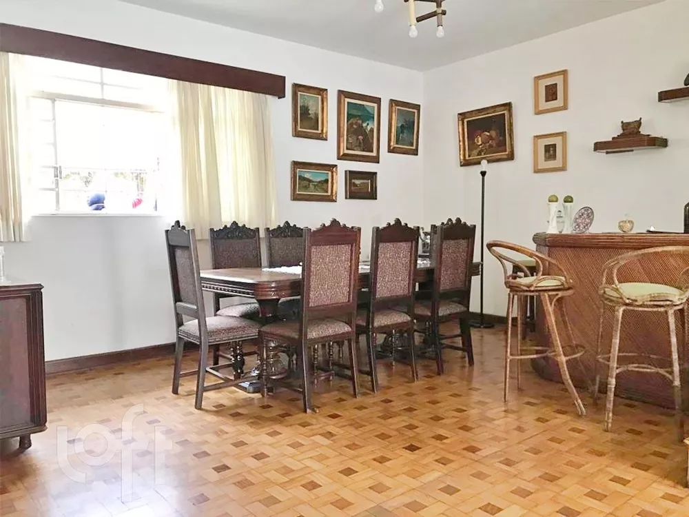 Casa à venda com 4 quartos, 400m² - Foto 2