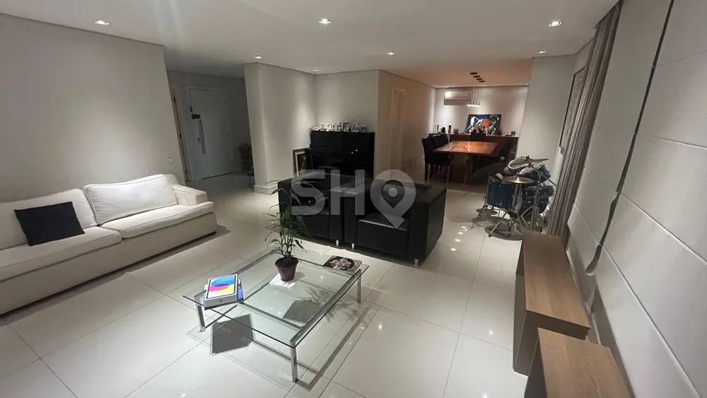 Apartamento, 3 quartos, 236 m² - Foto 3