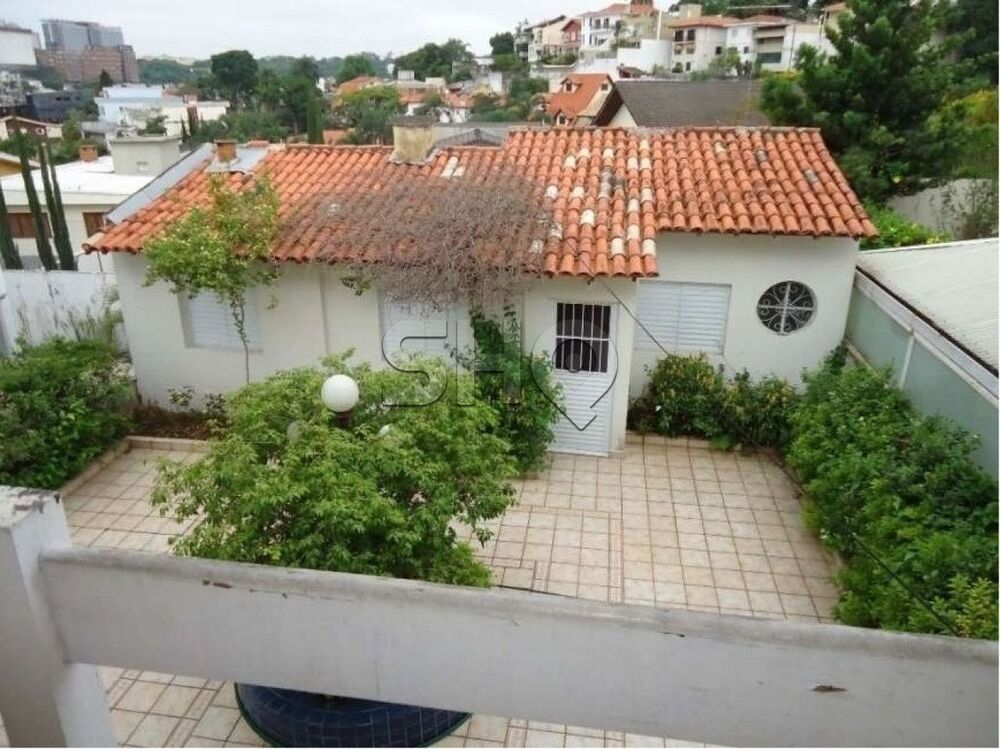 Sobrado, 3 quartos, 303 m² - Foto 3