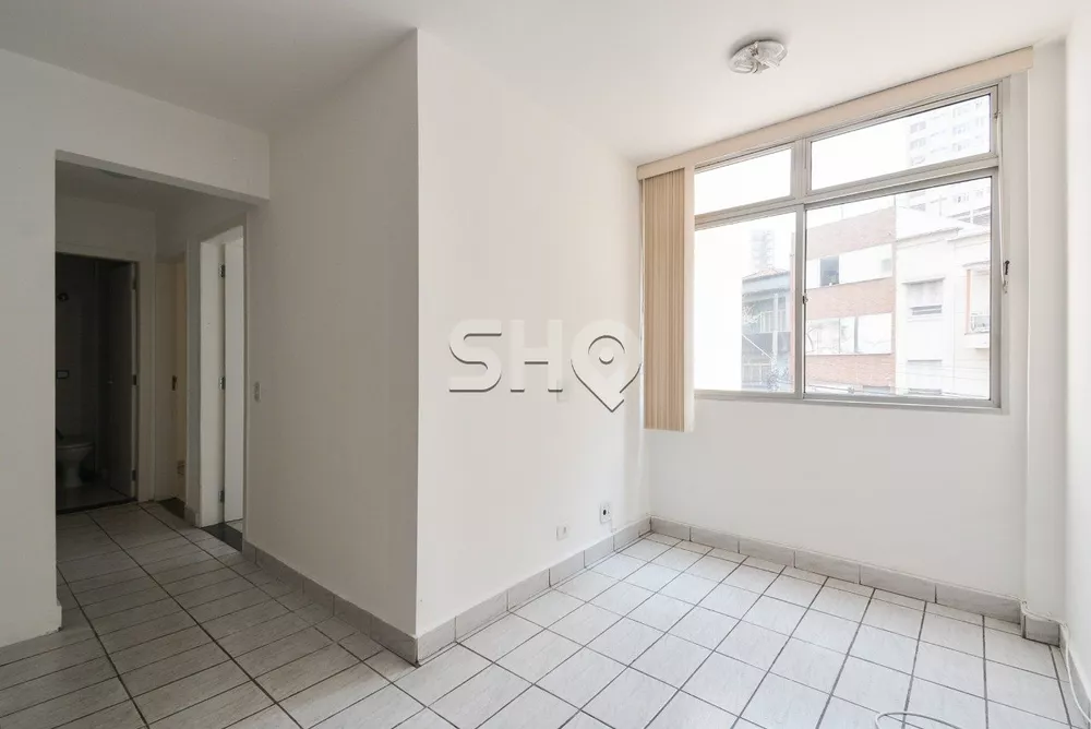 Apartamento à venda com 2 quartos, 75m² - Foto 1