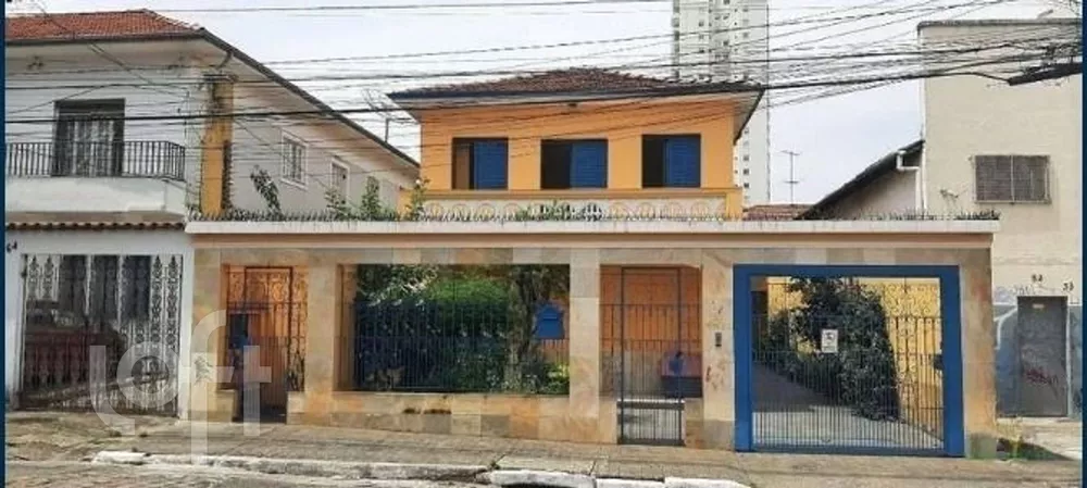 Casa à venda com 4 quartos, 180m² - Foto 2