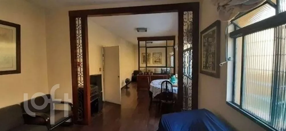 Casa à venda com 4 quartos, 180m² - Foto 1