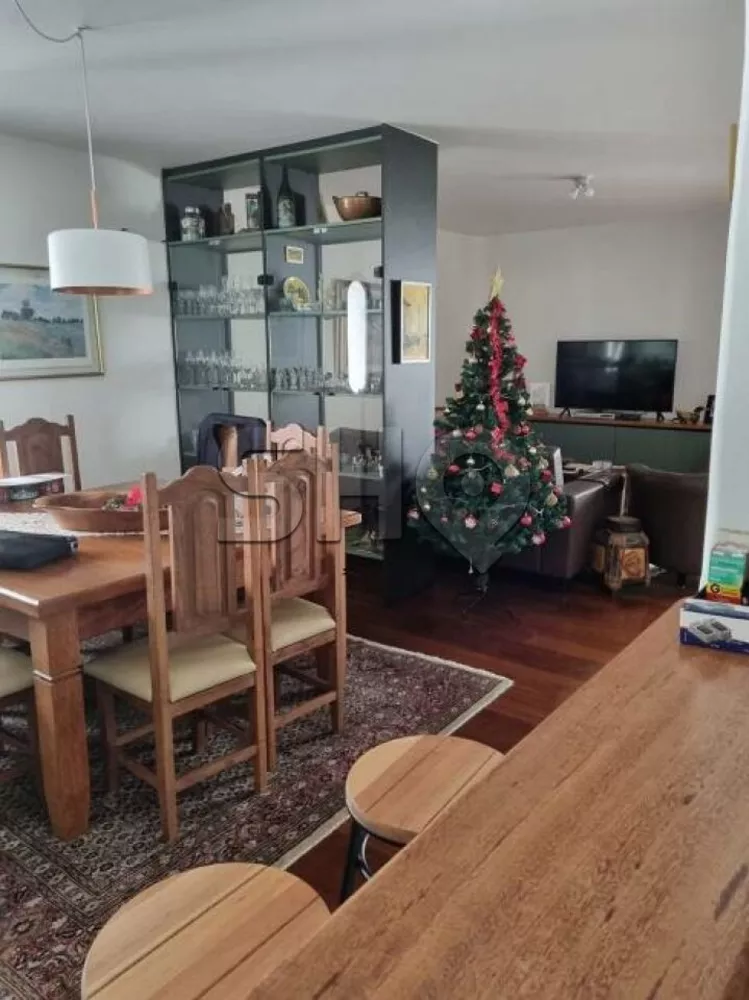 Apartamento, 3 quartos, 200 m² - Foto 1