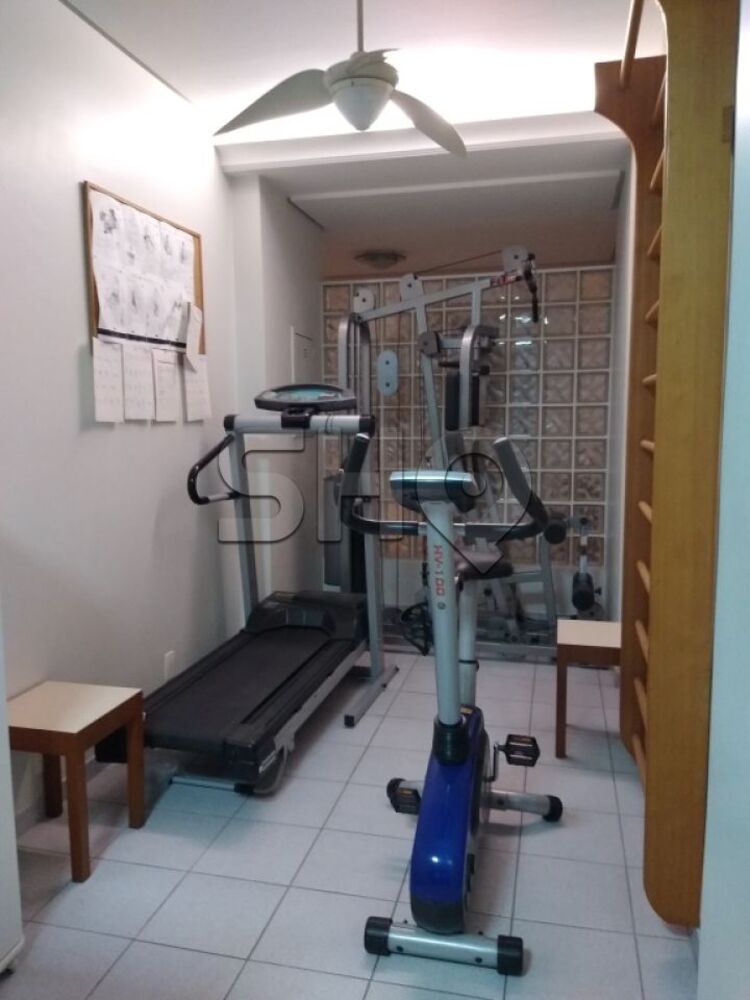 Apartamento, 3 quartos, 220 m² - Foto 2